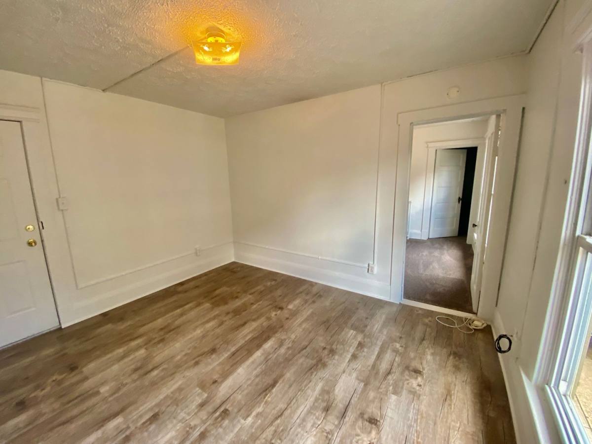 Apartment for rent at 514 W Cross St, Ypsilanti, MI 48197