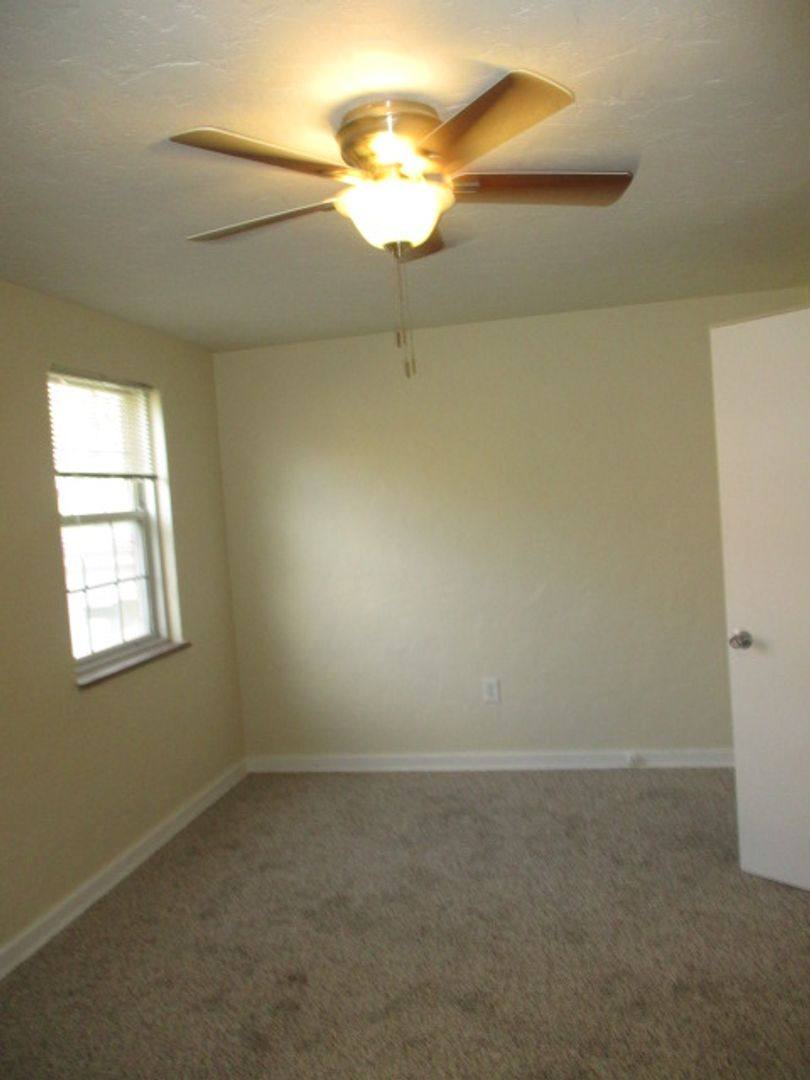 Apartment for rent at 828 Ohio River Blvd, Sewickley, PA 15143