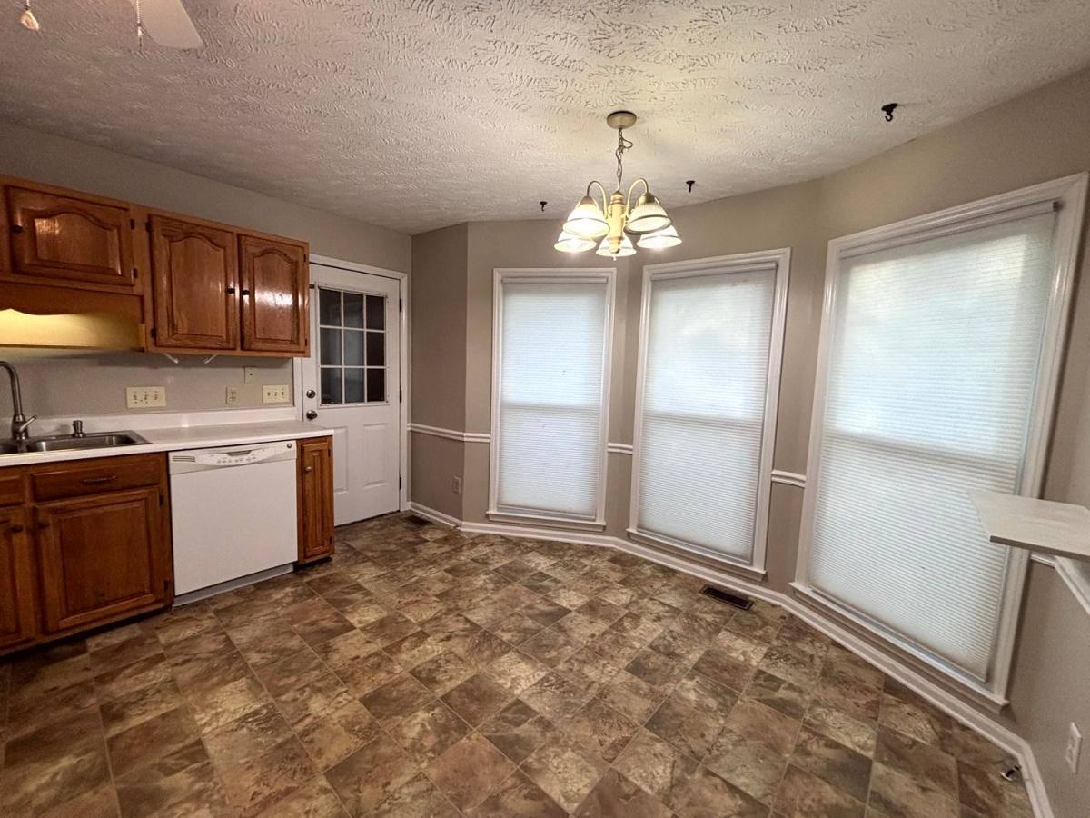 House for rent at 1547 Londonderry Place, Fayetteville, NC 28301