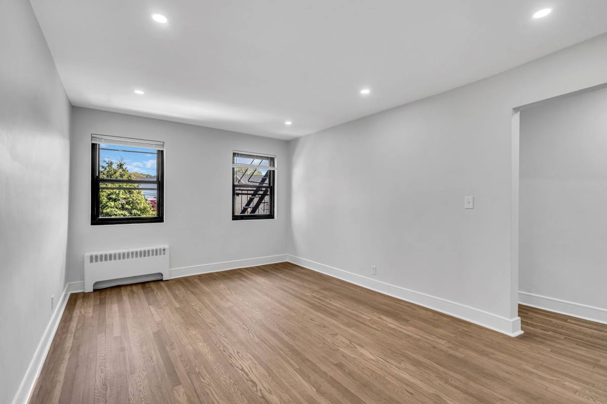 Apartment for rent at 508-542 Broad Ave, Palisades Park, NJ 07650