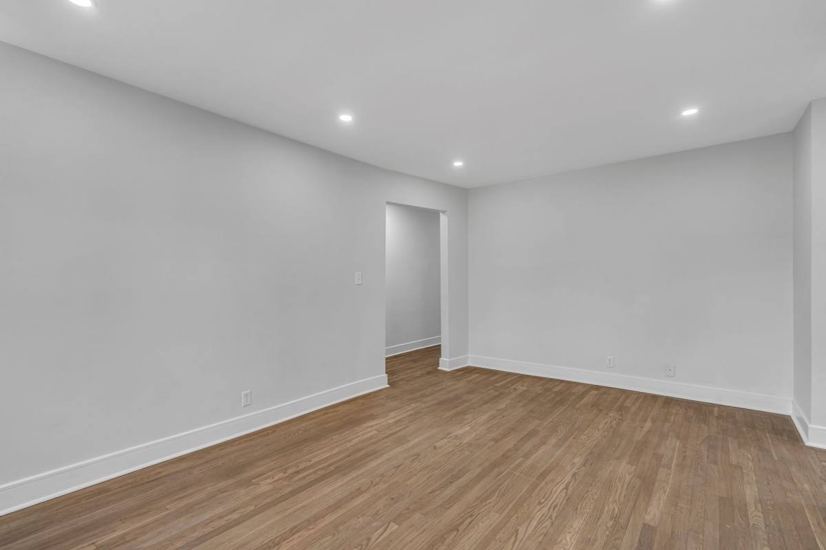 Apartment for rent at 508-542 Broad Ave, Palisades Park, NJ 07650