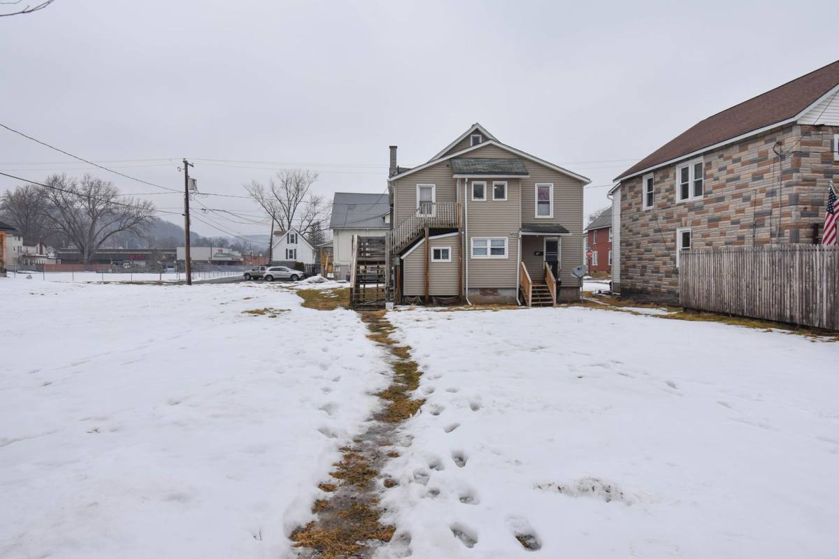 Apartment for rent at 300 W Clinton St, Lock Haven, PA 17745