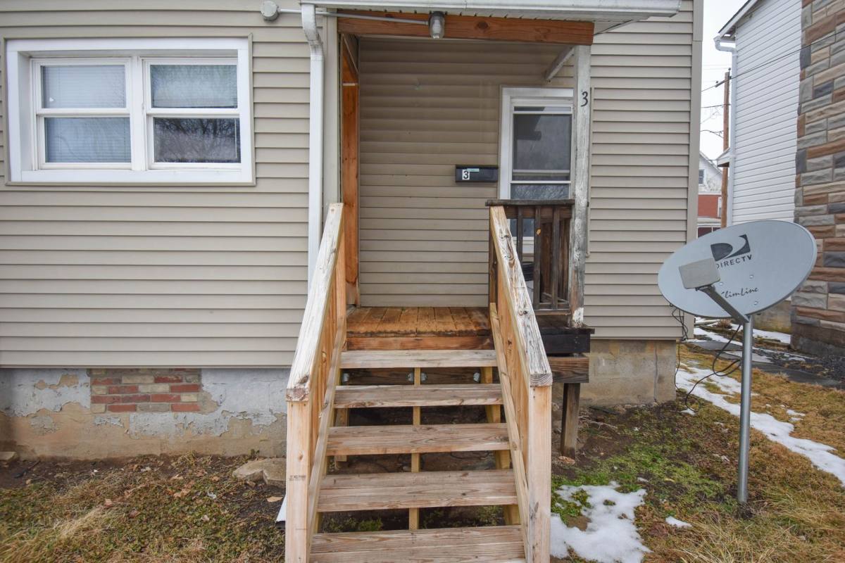 Apartment for rent at 300 W Clinton St, Lock Haven, PA 17745