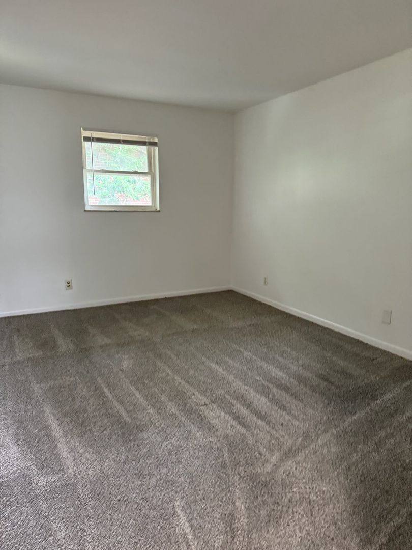 Apartment for rent at 8306 Prestonview Lane, Louisville, KY 40219