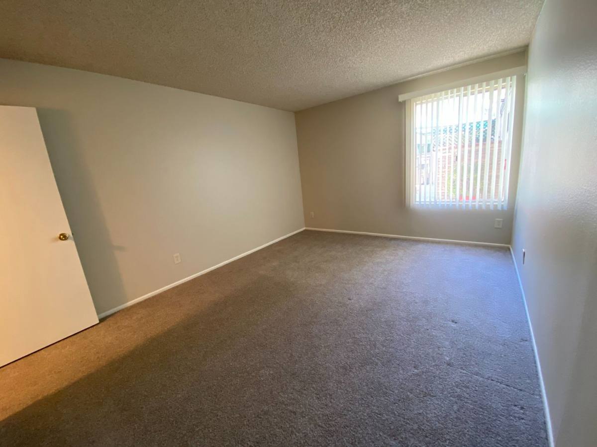 Apartment for rent at 24851 Walnut St, Newhall, CA 91321