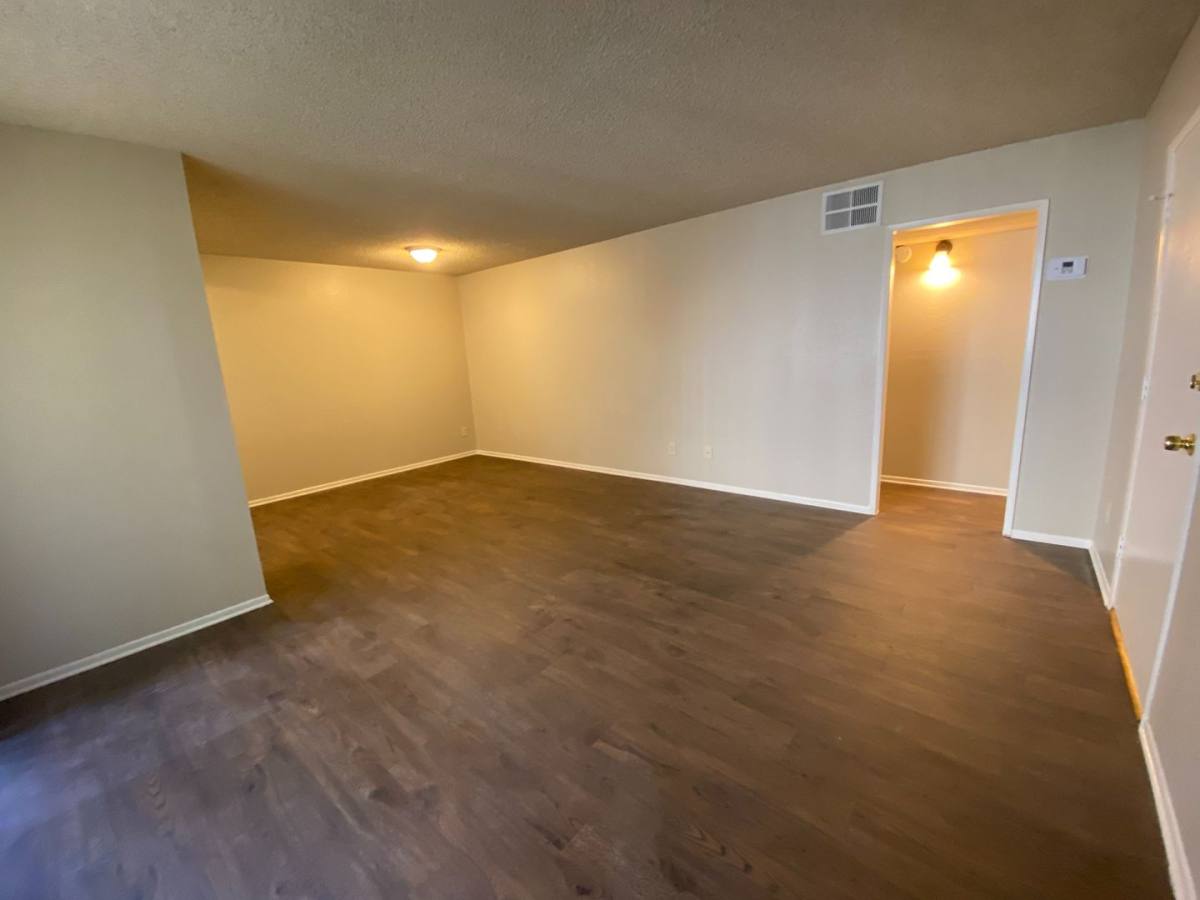 Apartment for rent at 24851 Walnut St, Newhall, CA 91321