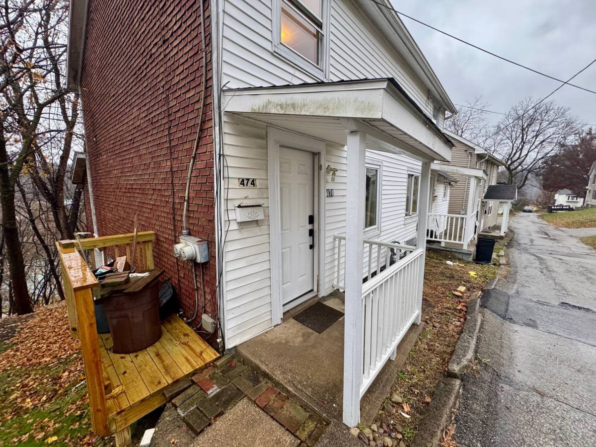Apartment for rent at 470-474 Spang Ave, Leechburg, PA 15656
