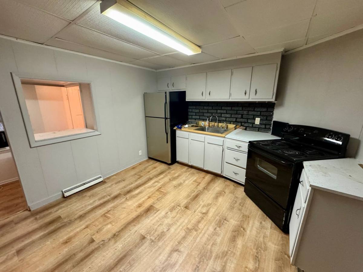 Apartment for rent at 470-474 Spang Ave, Leechburg, PA 15656