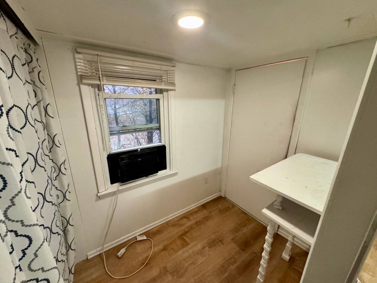 Apartment for rent at 470-474 Spang Ave, Leechburg, PA 15656