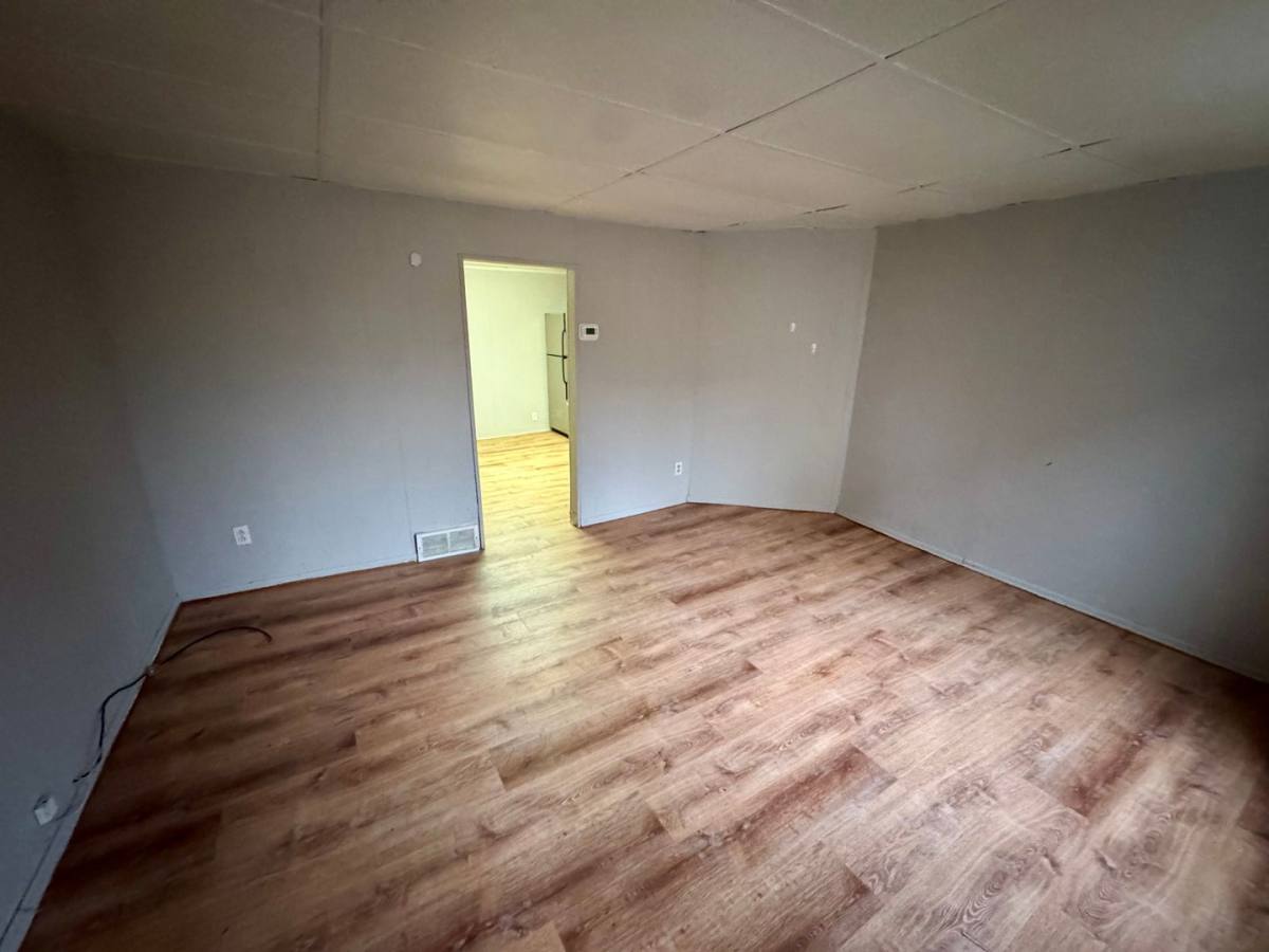 Apartment for rent at 470-474 Spang Ave, Leechburg, PA 15656