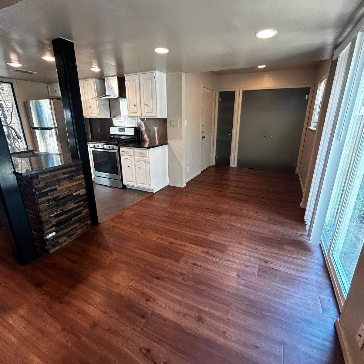 Townhouse for rent at 3901 Knollwood Dr, Austin, TX 78731