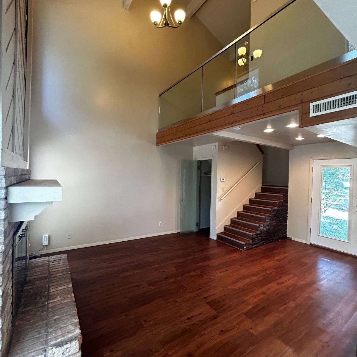 Townhouse for rent at 3901 Knollwood Dr, Austin, TX 78731