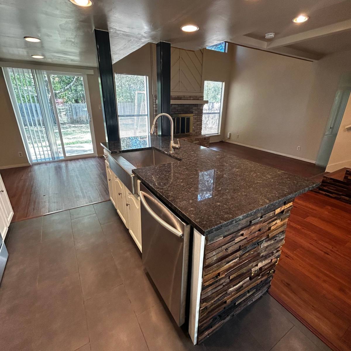 Townhouse for rent at 3901 Knollwood Dr, Austin, TX 78731