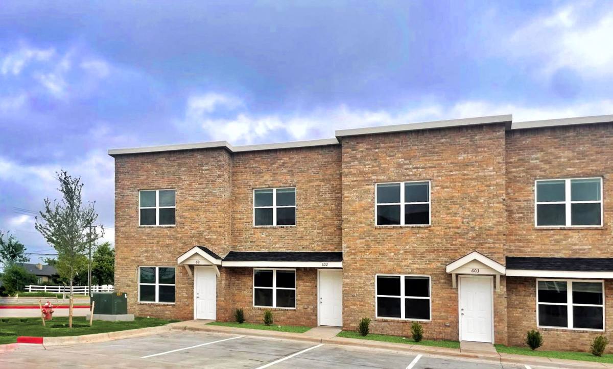Apartment for rent at 11800 N Western Ave, Oklahoma City, OK 73114