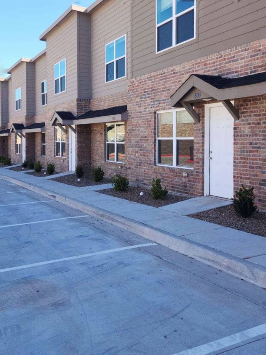 Apartment for rent at 11800 N Western Ave, Oklahoma City, OK 73114
