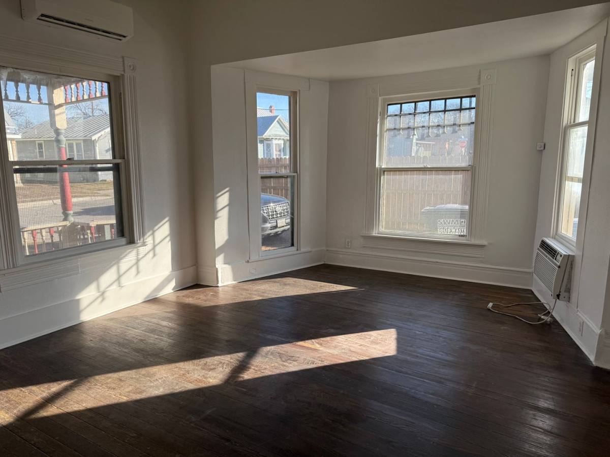 House for rent at 120 Omaha St, San Antonio, TX 78203