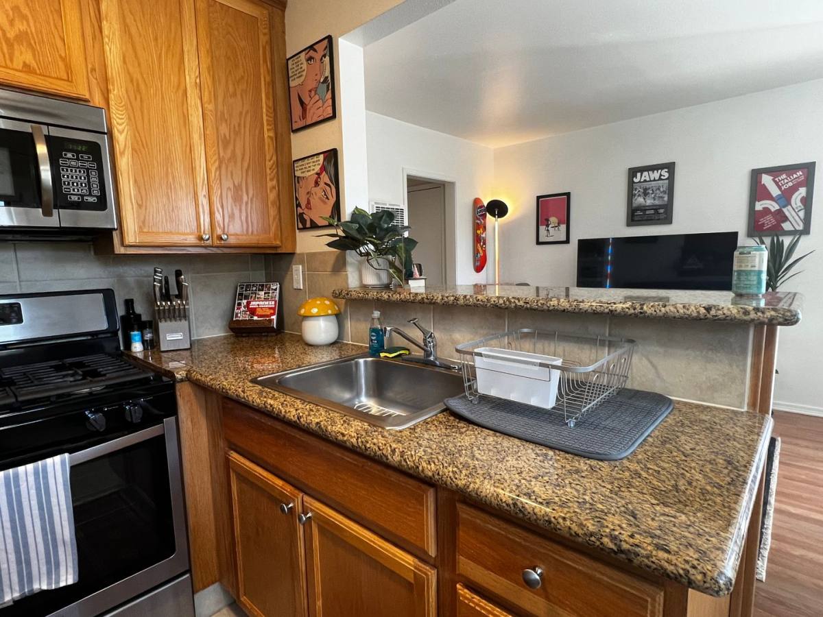 Apartment for rent at 4810 Lincoln Ave, Los Angeles, CA 90042