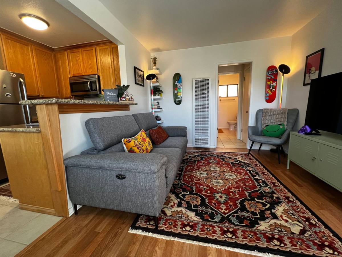 Apartment for rent at 4810 Lincoln Ave, Los Angeles, CA 90042