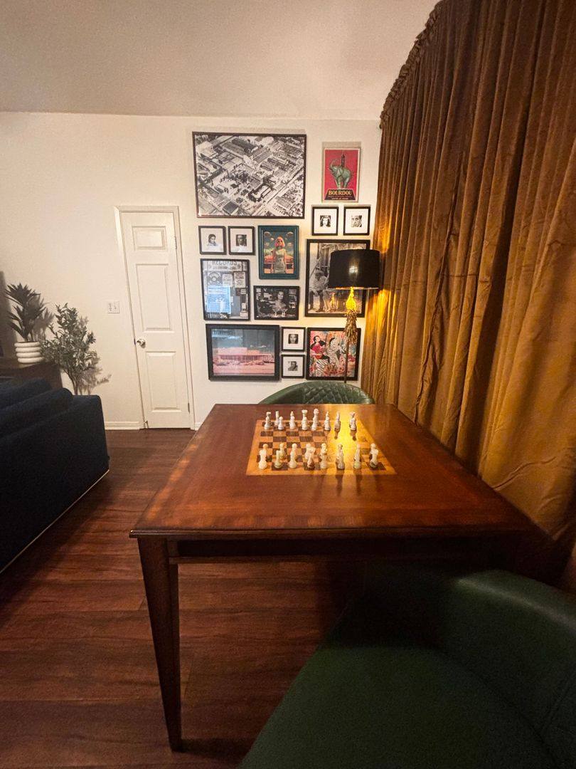 Apartment for rent at 449 W Garfield Ave, Glendale, CA 91204
