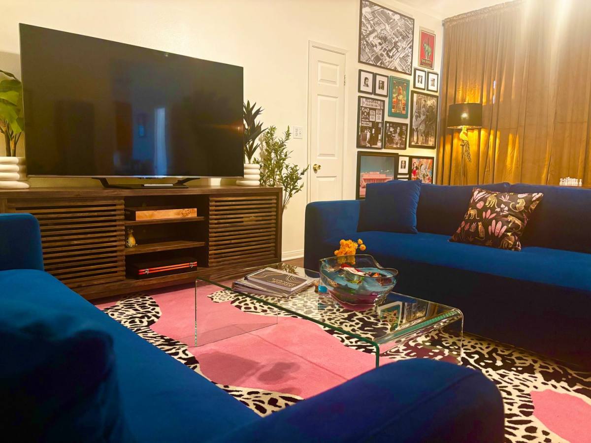 Apartment for rent at 449 W Garfield Ave, Glendale, CA 91204