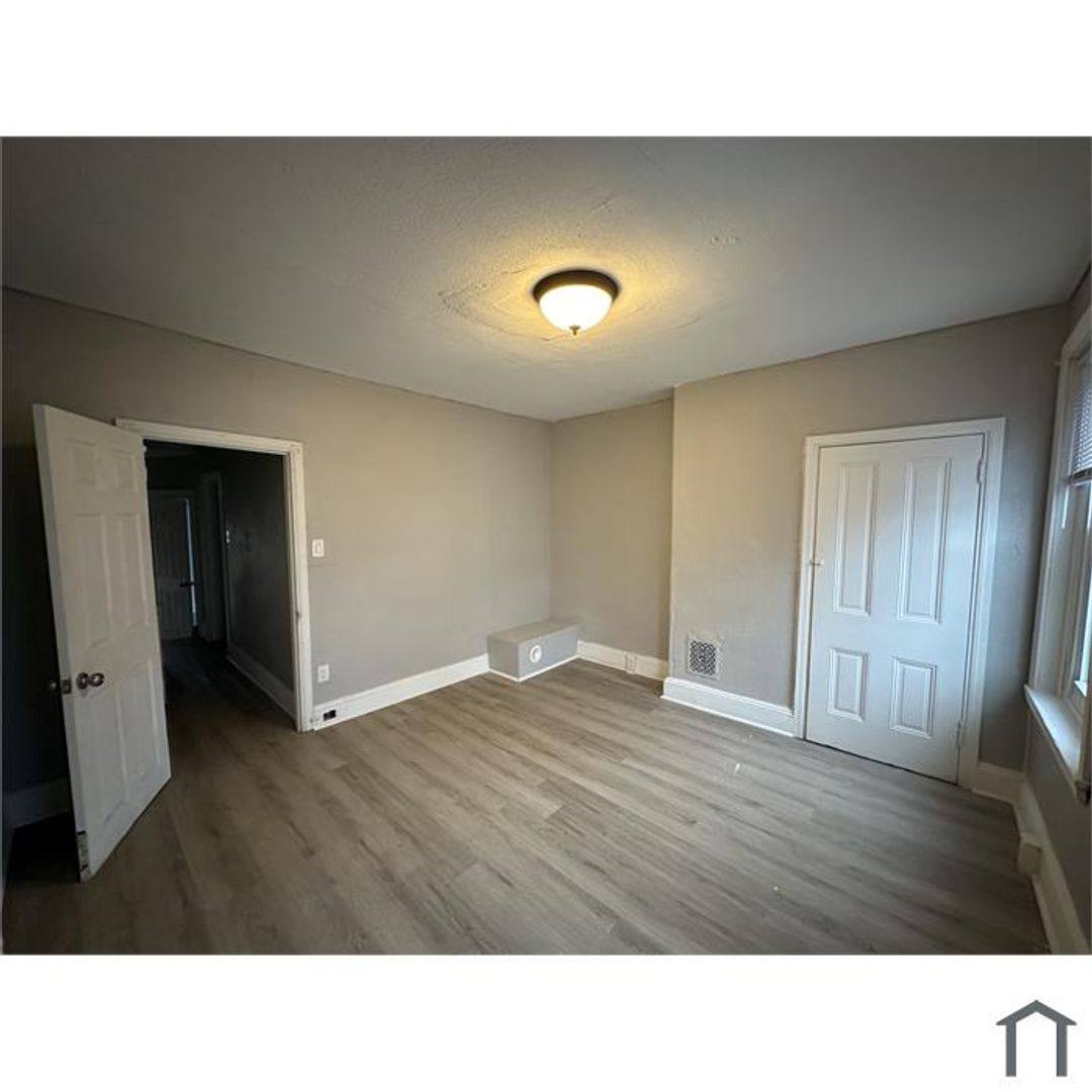 House for rent at 1226 W Firth St, Philadelphia, PA 19133