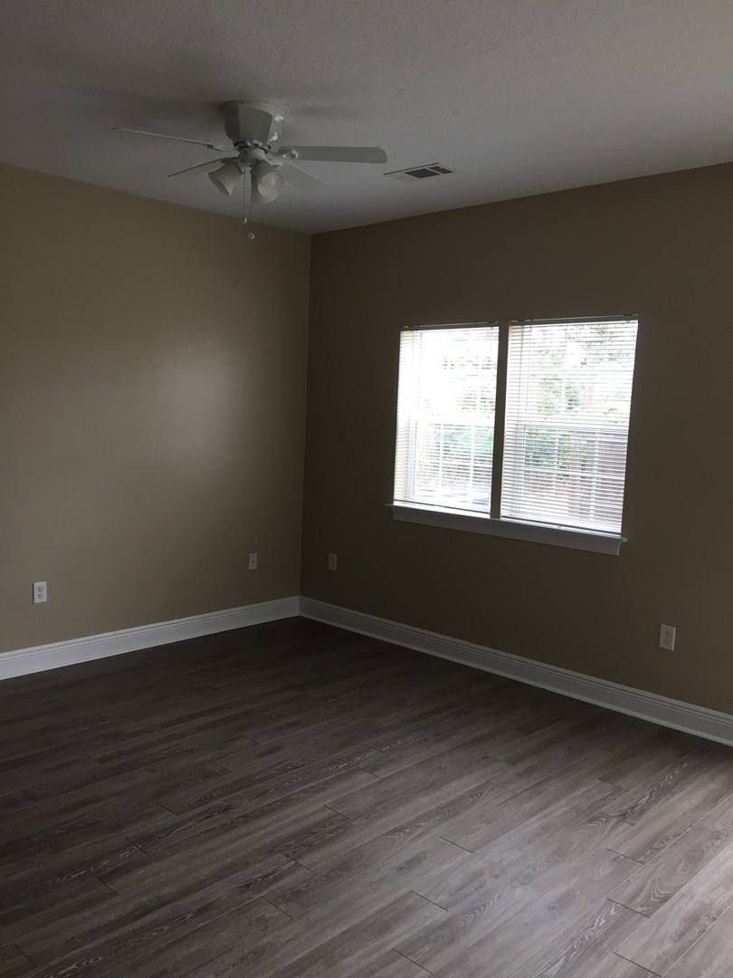 Townhouse for rent at 407 Judy Place, Panama City, FL 32404
