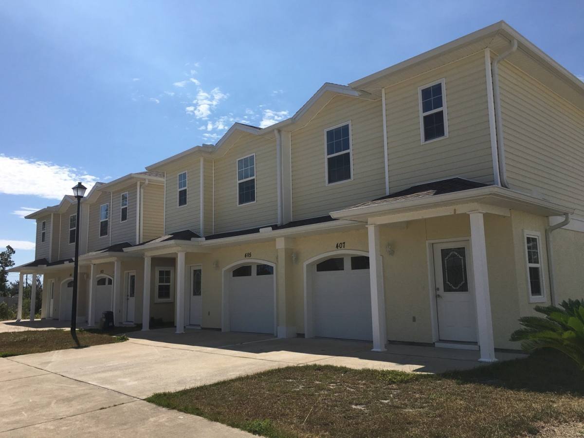 Townhouse for rent at 407 Judy Place, Panama City, FL 32404