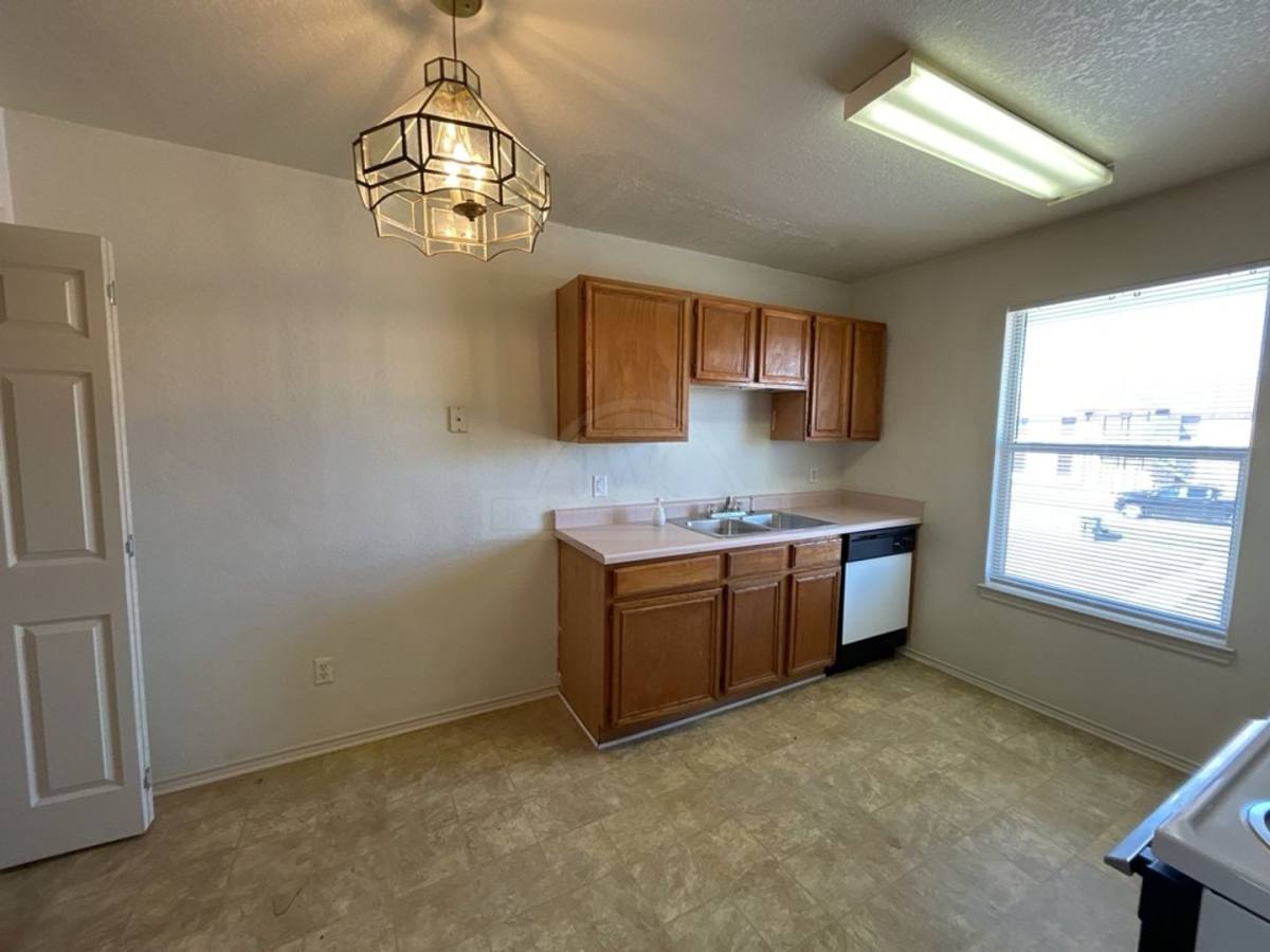 Apartment for rent at 1702 Benttree Dr, Killeen, TX 76543
