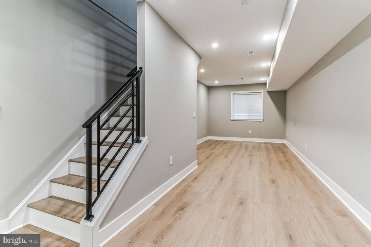 2710 Latona St, Philadelphia, PA 19146 - House for Rent - Image 8