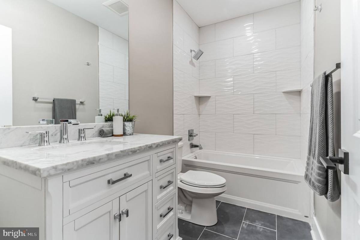 2710 Latona St, Philadelphia, PA 19146 - House for Rent - Image 10