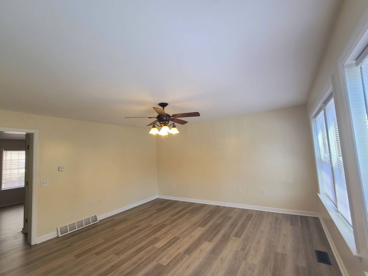 Townhouse for rent at 1 Pineview Place, Morgantown, WV 26505