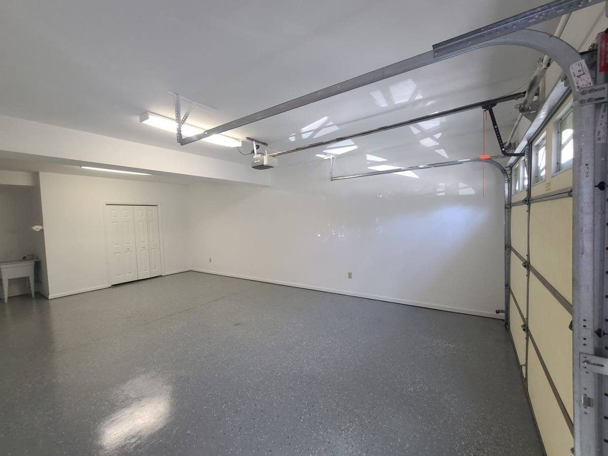 Townhouse for rent at 1 Pineview Place, Morgantown, WV 26505