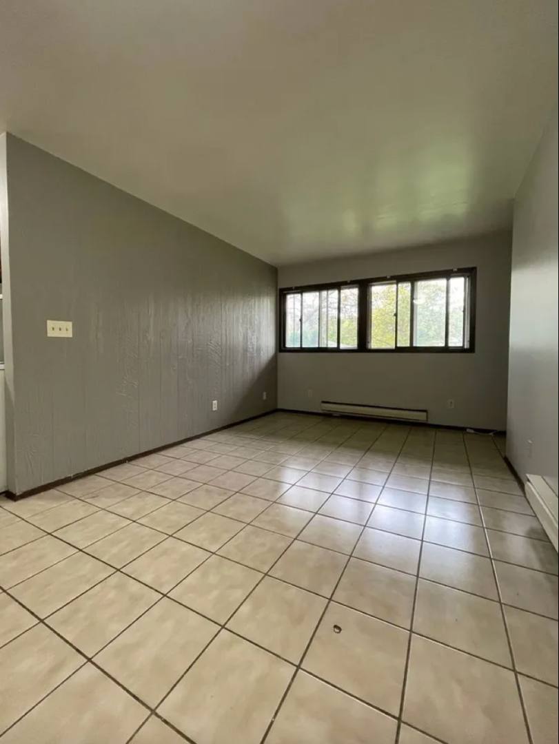 Apartment for rent at 1728 La Crescent St, La Crosse, WI 54603