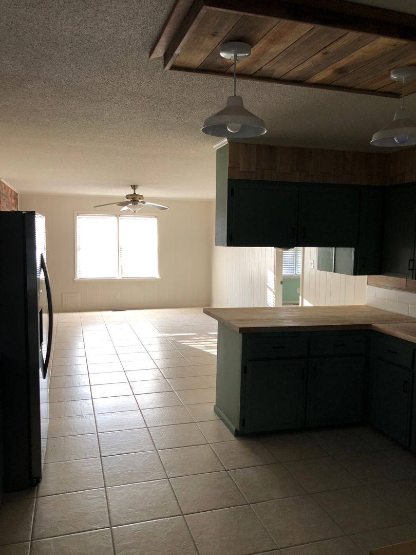 House for rent at 3942 Howell Dr, Valdosta, GA 31606