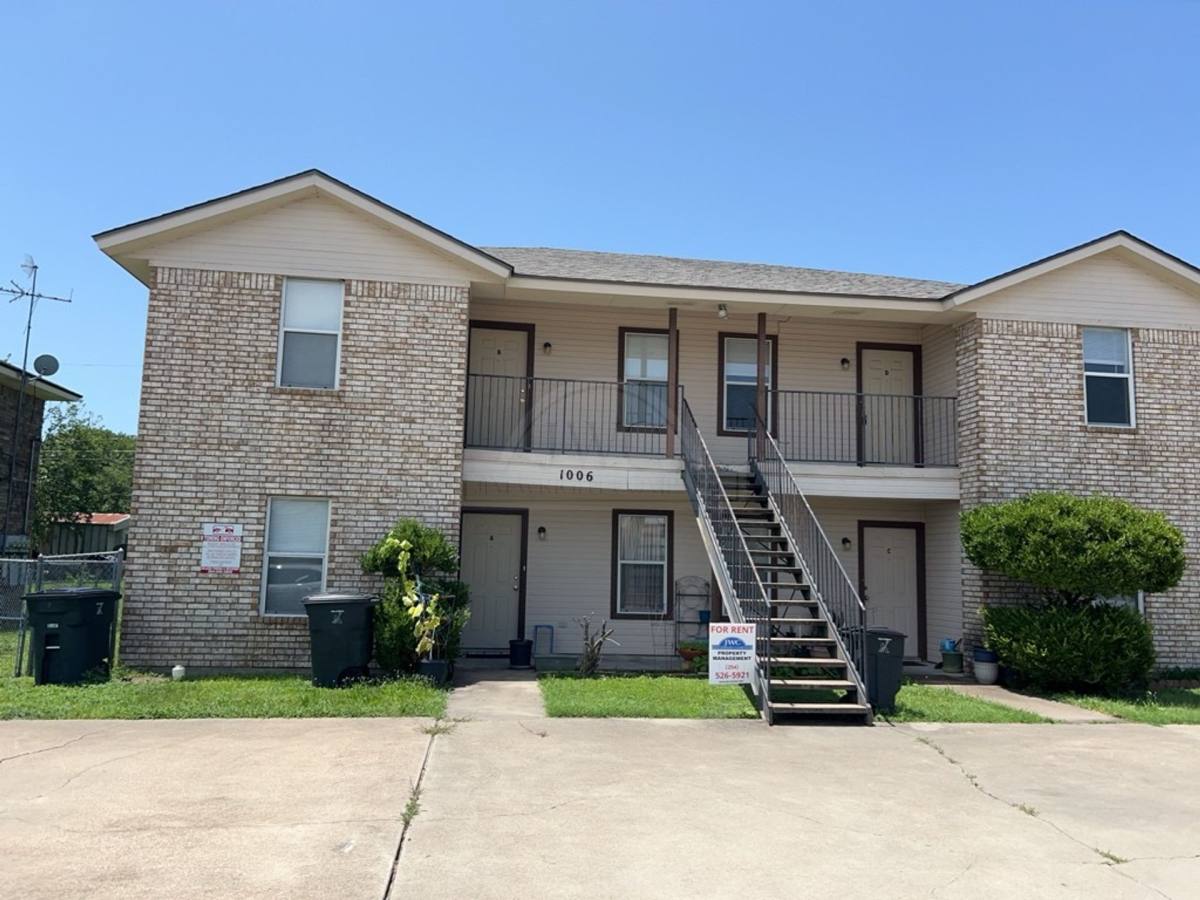 Apartment for rent at 1006 Circle M, Killeen, TX 76549
