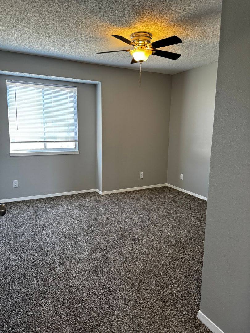 Apartment for rent at 10010 E Boston St, Wichita, KS 67207