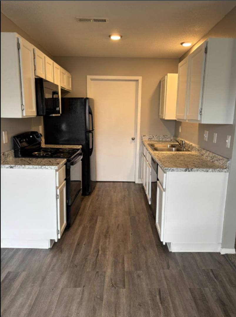 Apartment for rent at 10010 E Boston St, Wichita, KS 67207