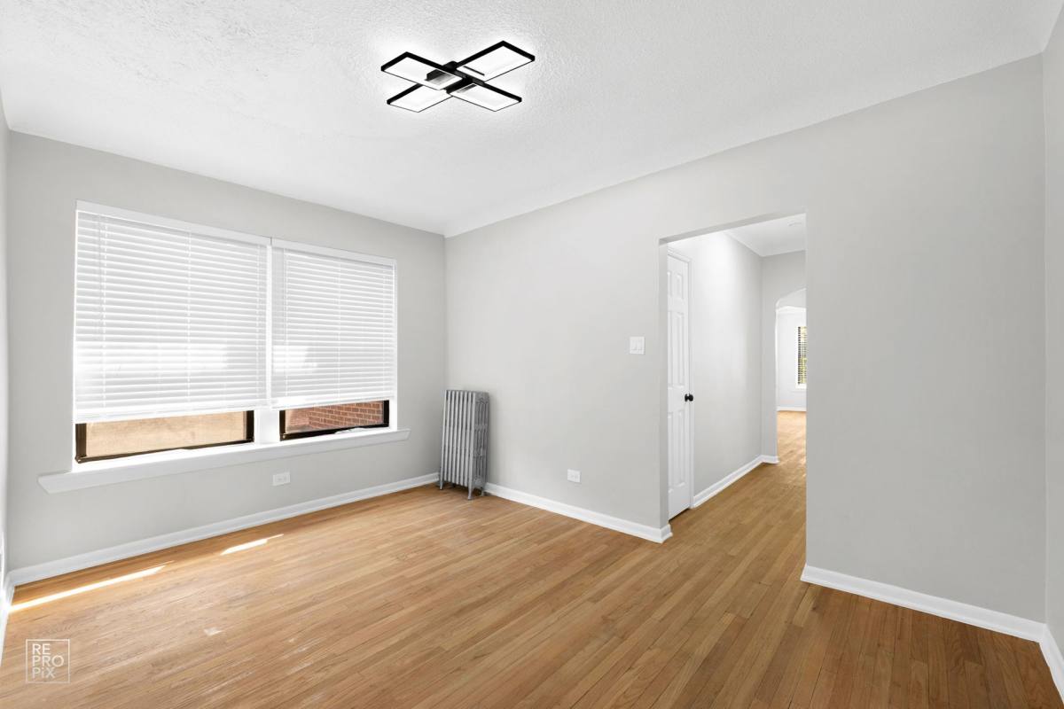 Apartment for rent at 6901 S Merrill, Chicago, IL 60649