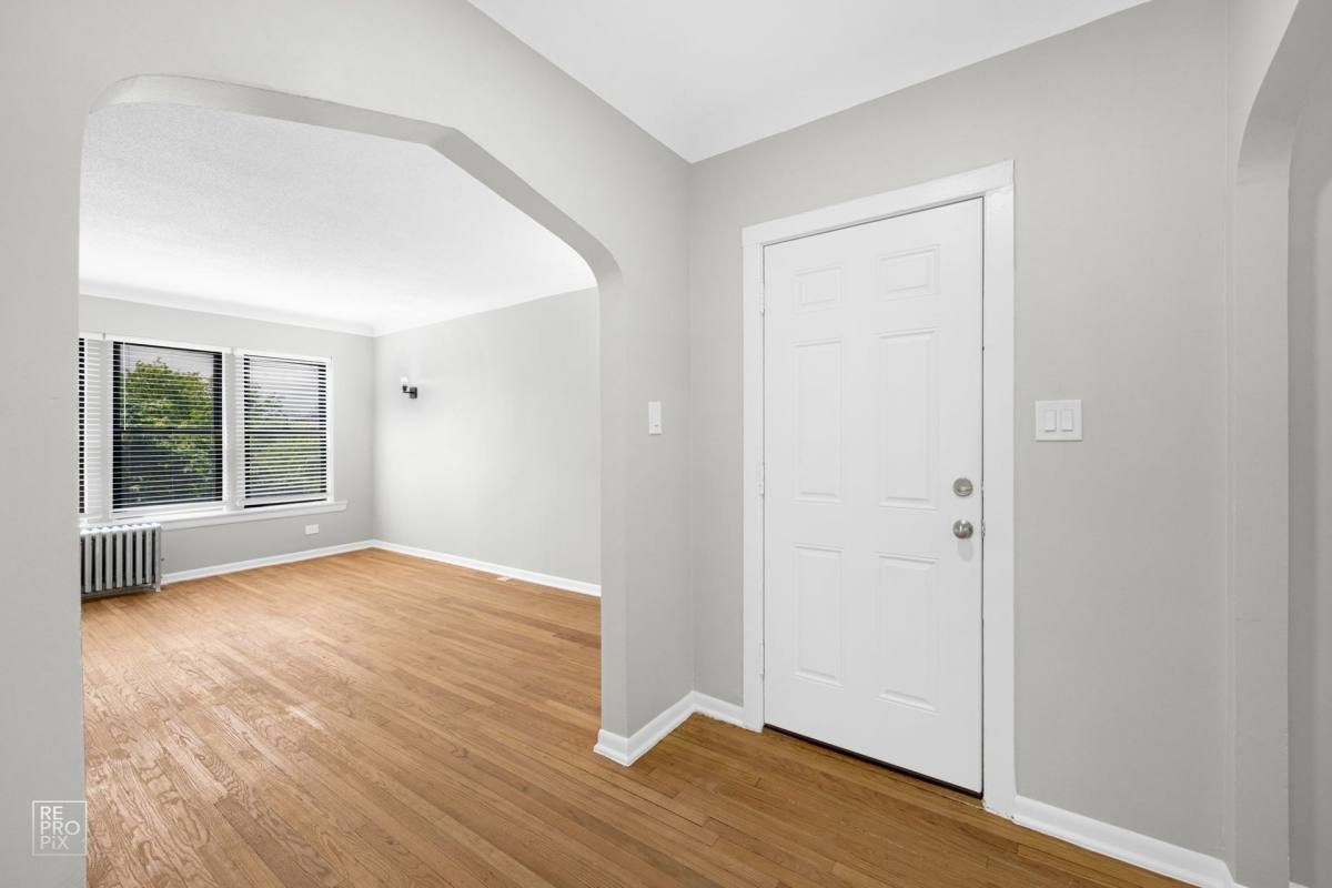 Apartment for rent at 6901 S Merrill, Chicago, IL 60649