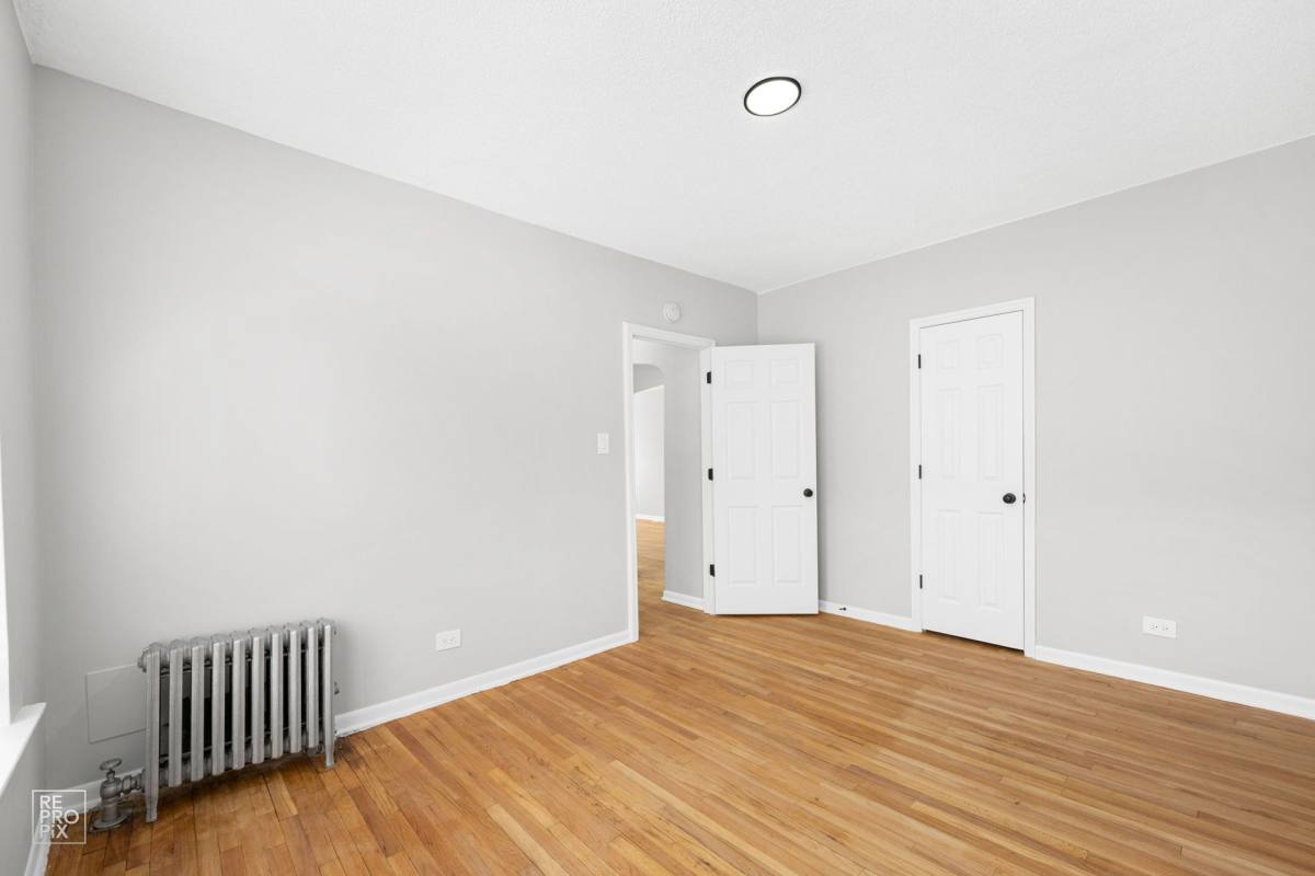Apartment for rent at 6901 S Merrill, Chicago, IL 60649