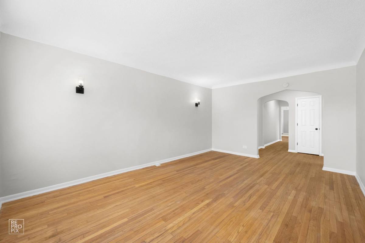 Apartment for rent at 6901 S Merrill, Chicago, IL 60649
