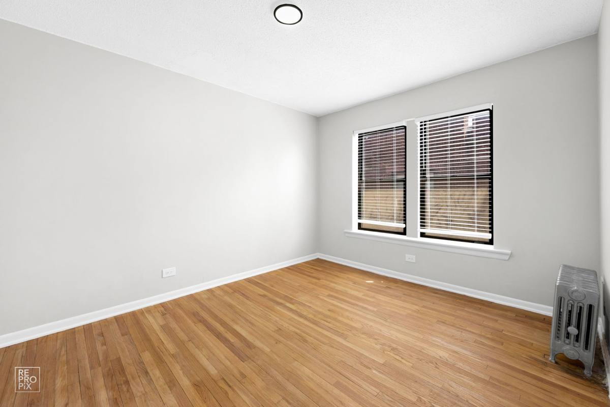 Apartment for rent at 6901 S Merrill, Chicago, IL 60649