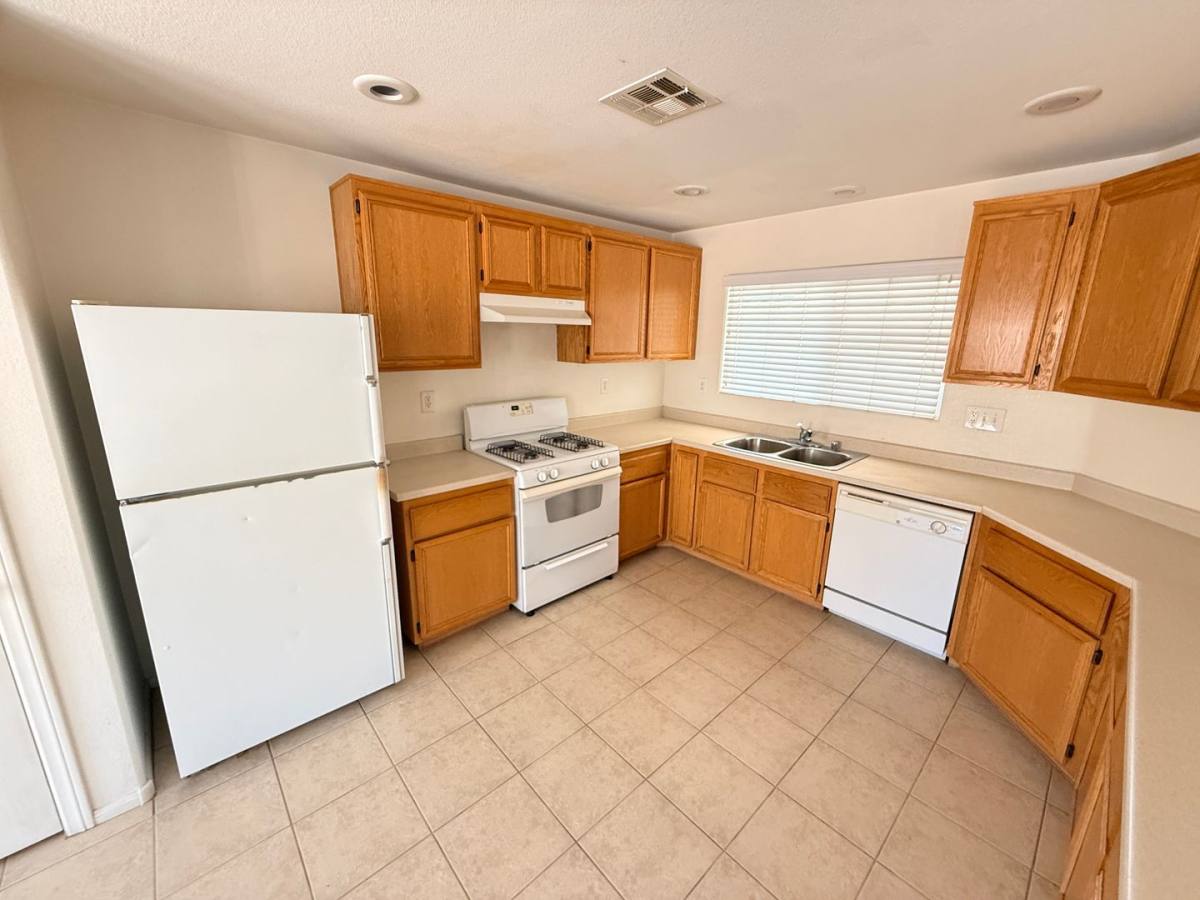 House for rent at 2416 Cockatoo Dr, North Las Vegas, NV 89084