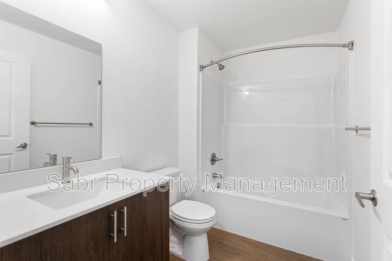 Apartment for rent at 9917 NE 13th Ave #2, Vancouver, WA 98686