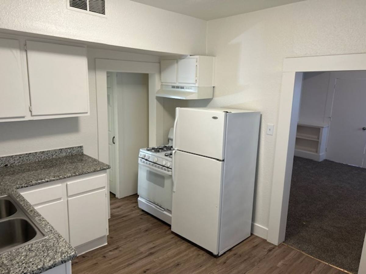 Apartment for rent at 3448 Y St, Sacramento, CA 95817