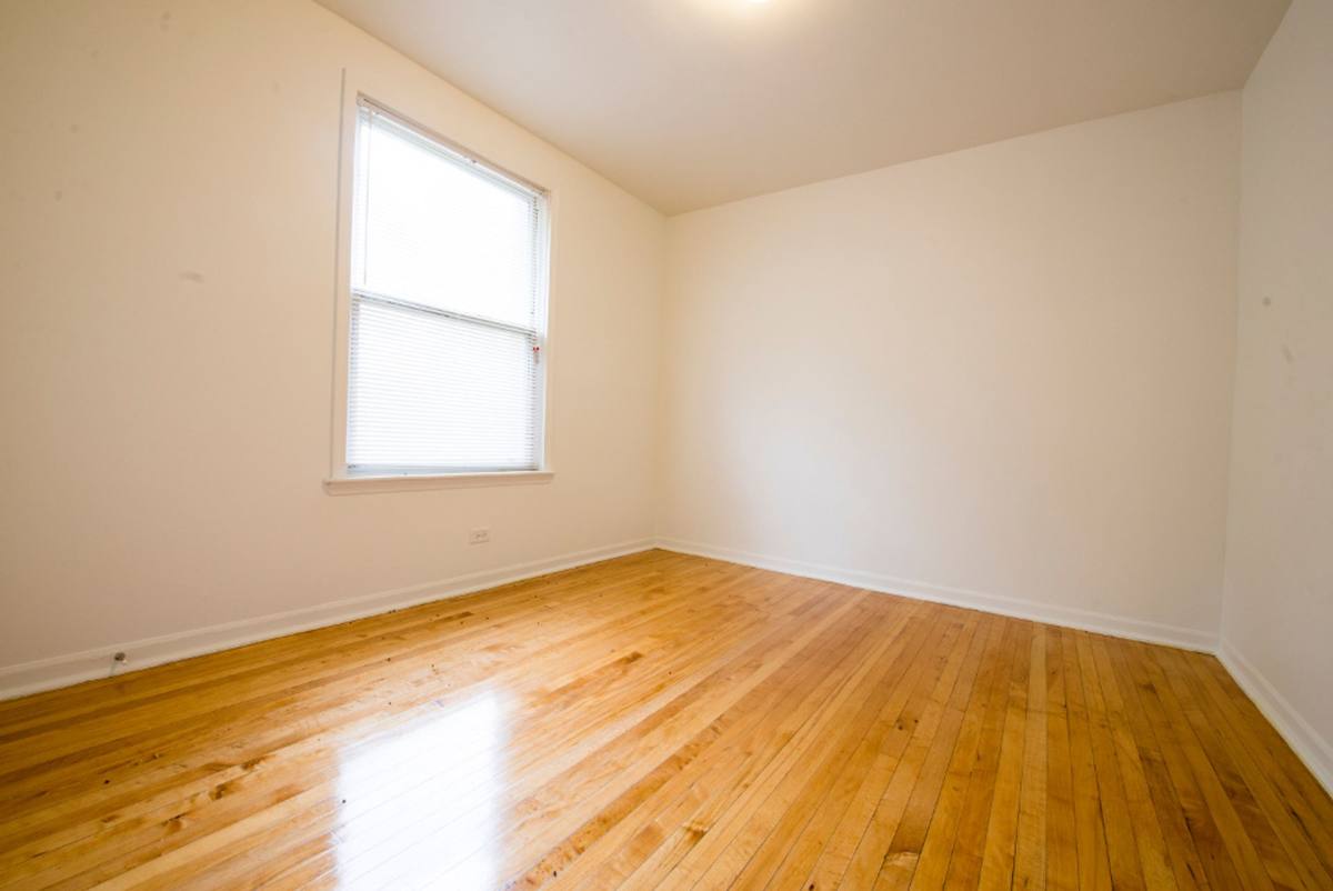 Apartment for rent at 5504-12 S Wabash Ave, Chicago, IL 60637