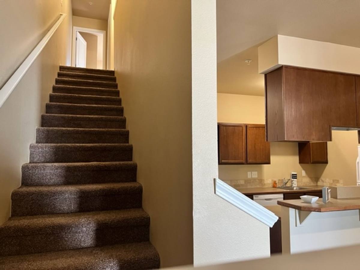 Townhouse for rent at 5823 Reed Lane SE #112, Salem, OR 97306