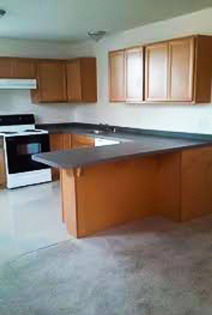 Apartment for rent at 315 E Laurel St, Bellingham, WA 98225