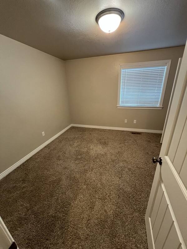 Townhouse for rent at 465 N 2650 W #C, Tremonton, UT 84337