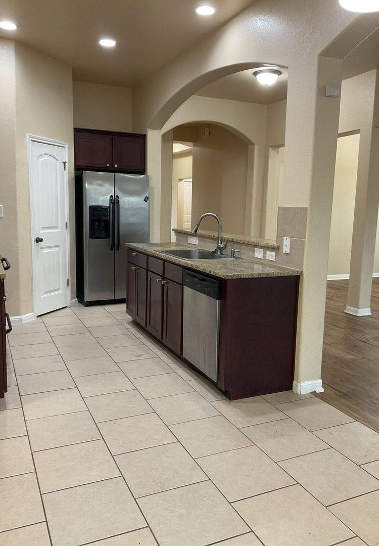 House for rent at 300 W Libra Dr, Killeen, TX 76542